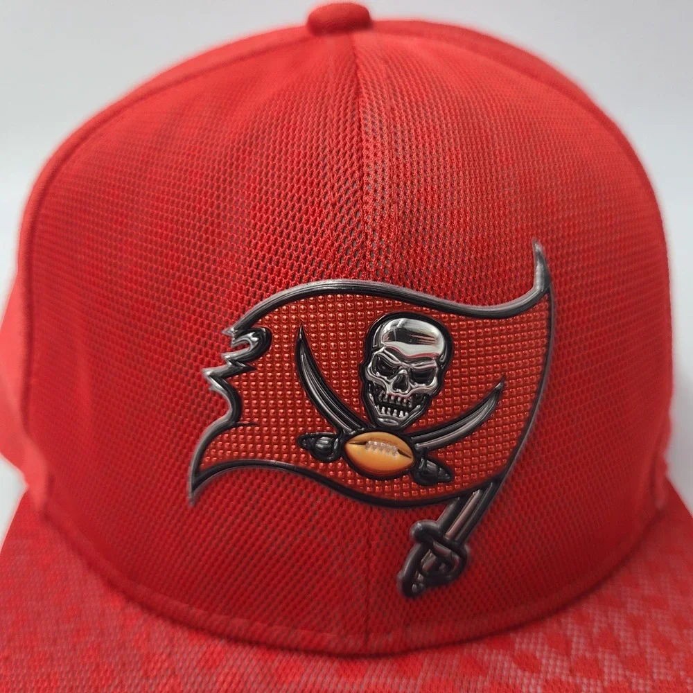 Youth Tampa Bay Buccaneers Hat Snapback New Era 9Fifty Red NFL Football Boys